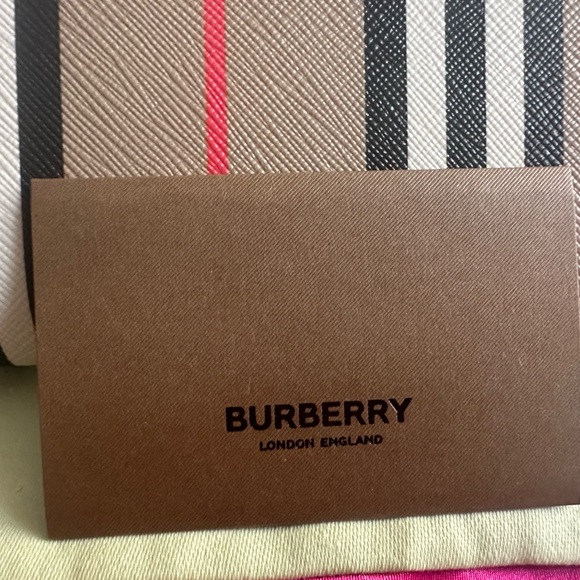 Burberry Ellerby Black Leather Icon Stripe Canvas Zip Around Continental Wallet - Picture 4 of 8